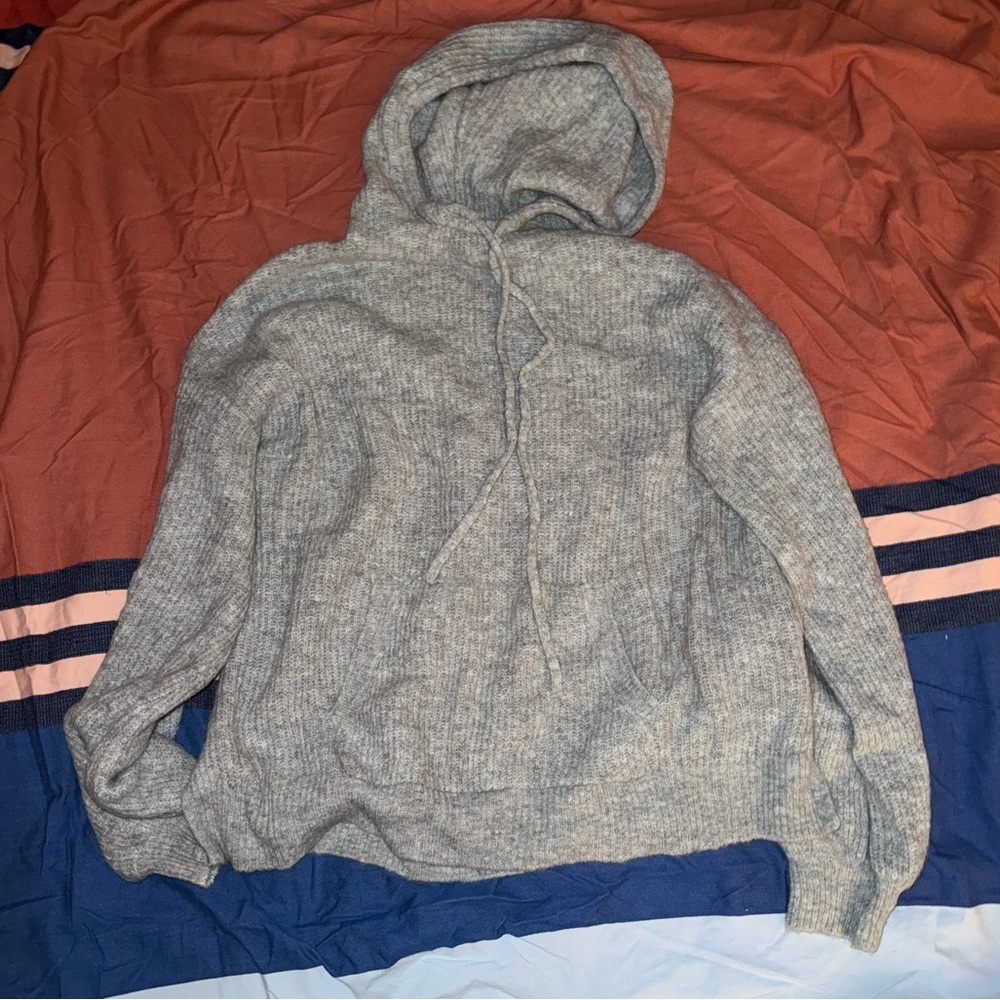 Who What Wear Gray Hooded Sweater